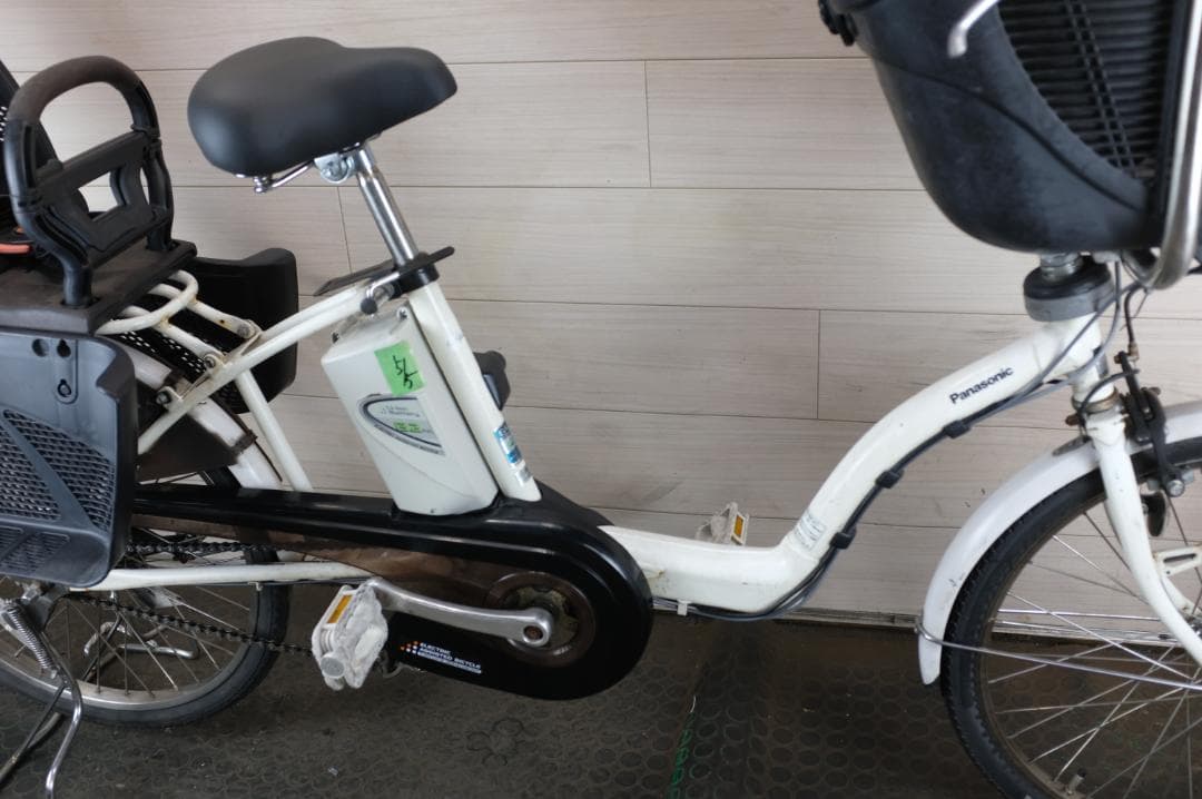 お*ん様 パナソニック ギュット　　20インチ　3段　13.2Ah（5点灯）充電