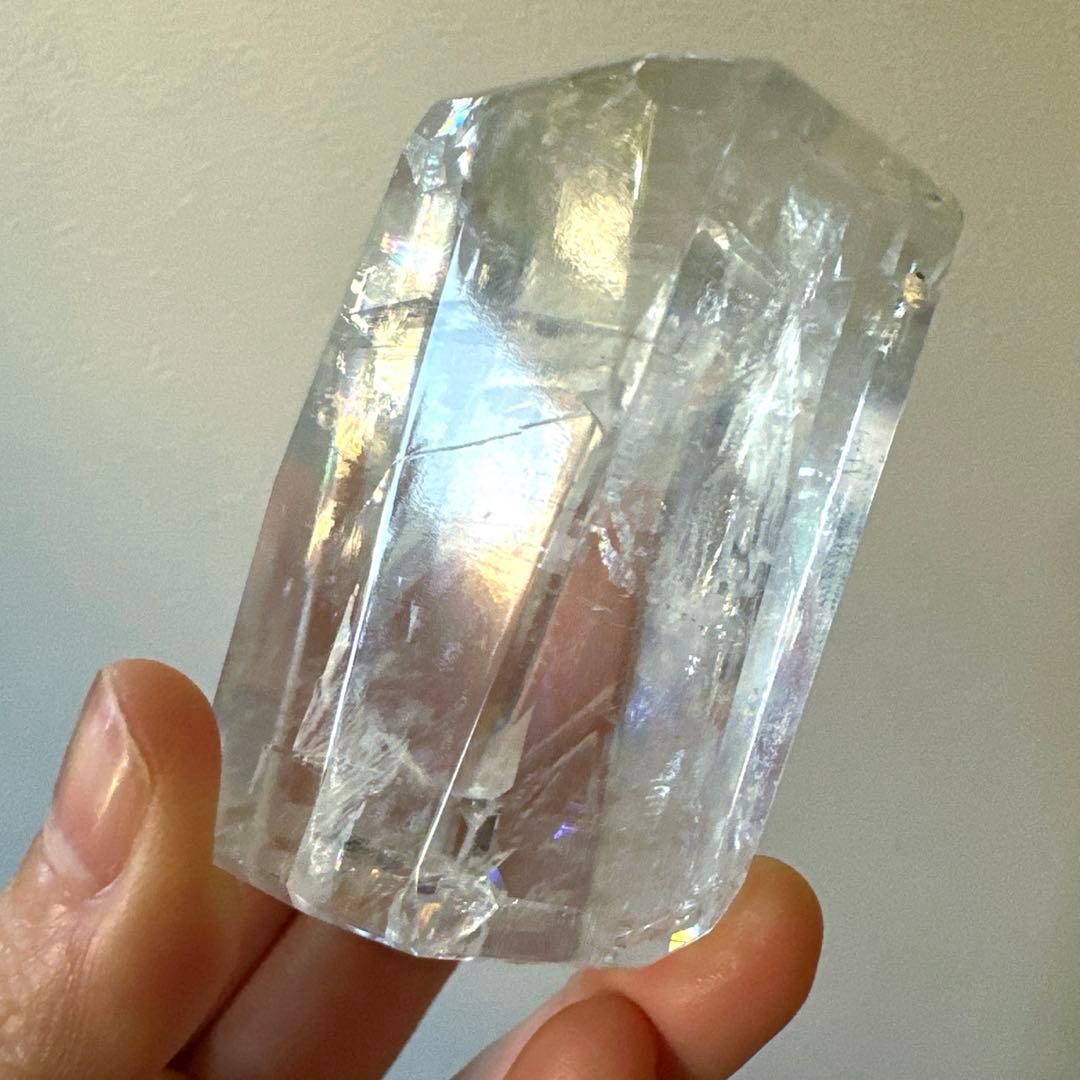 カルサイト　高品質　虹　プリズムレインボー　125.8g フリーフォーム