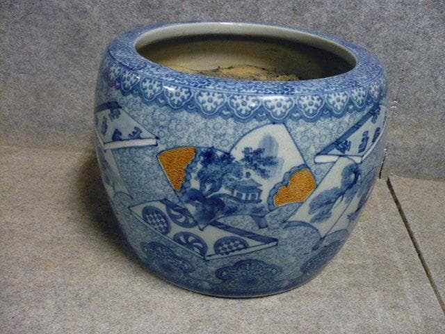 伊万里染付冊子に風景図火鉢 [B31582]