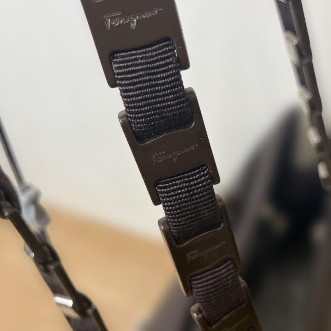 フェラガモ Ferragamo ヴァラチェーン トートバッグ