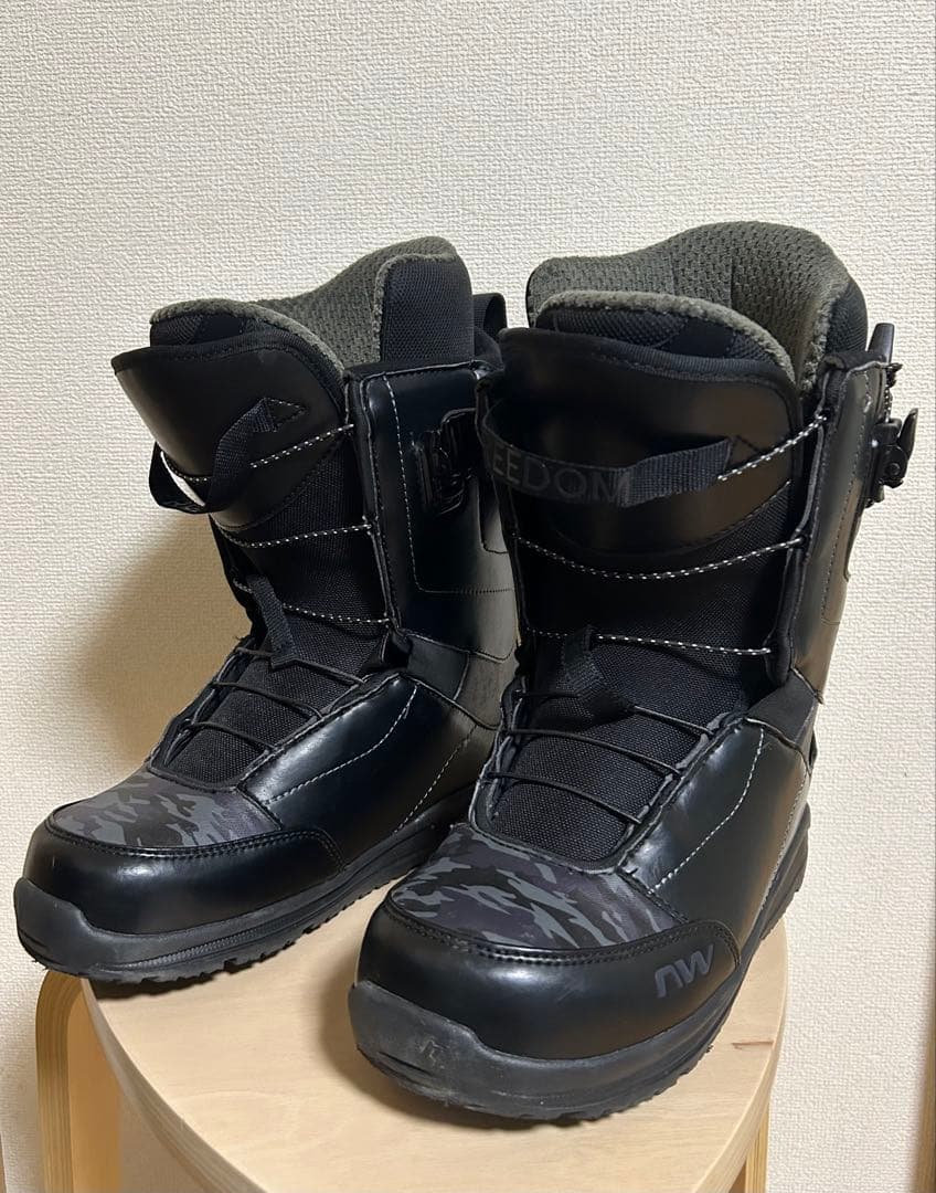 ノースウェーブ スノーボードブーツ 27.5 今季 美品 2025年購入