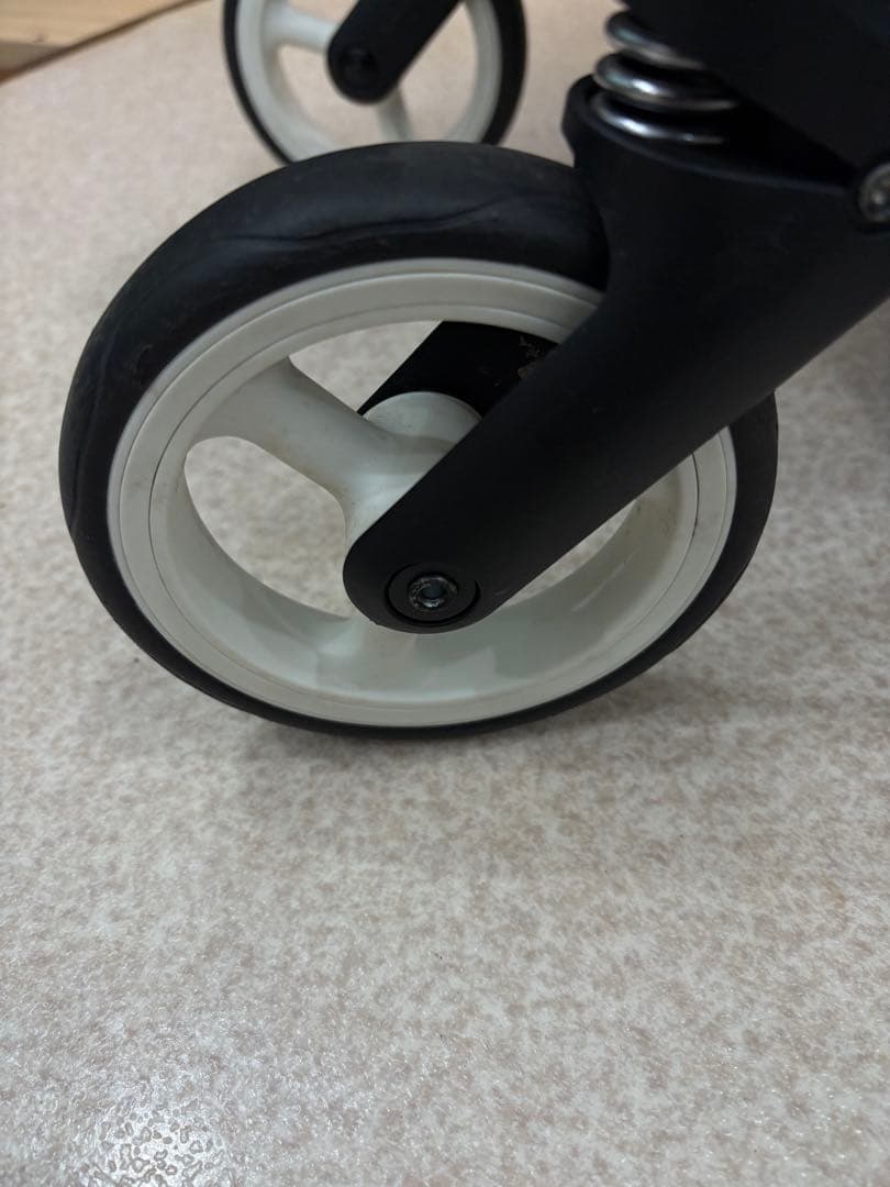 ベビーカー　CYBEX LIBELLE