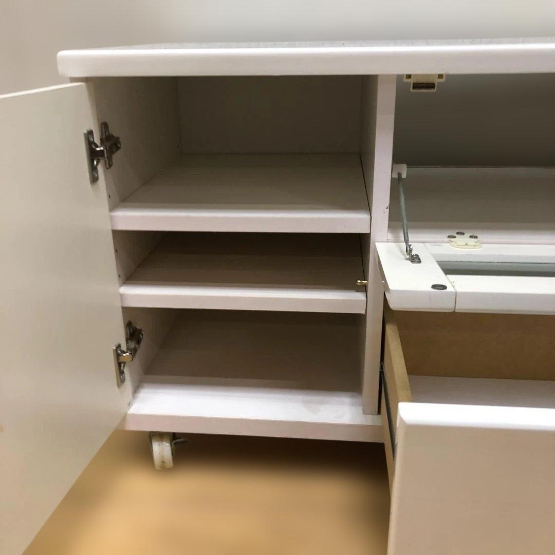 送料無料 テレビ台 ローボード 白 キャスター付き ガラス扉 250803-3