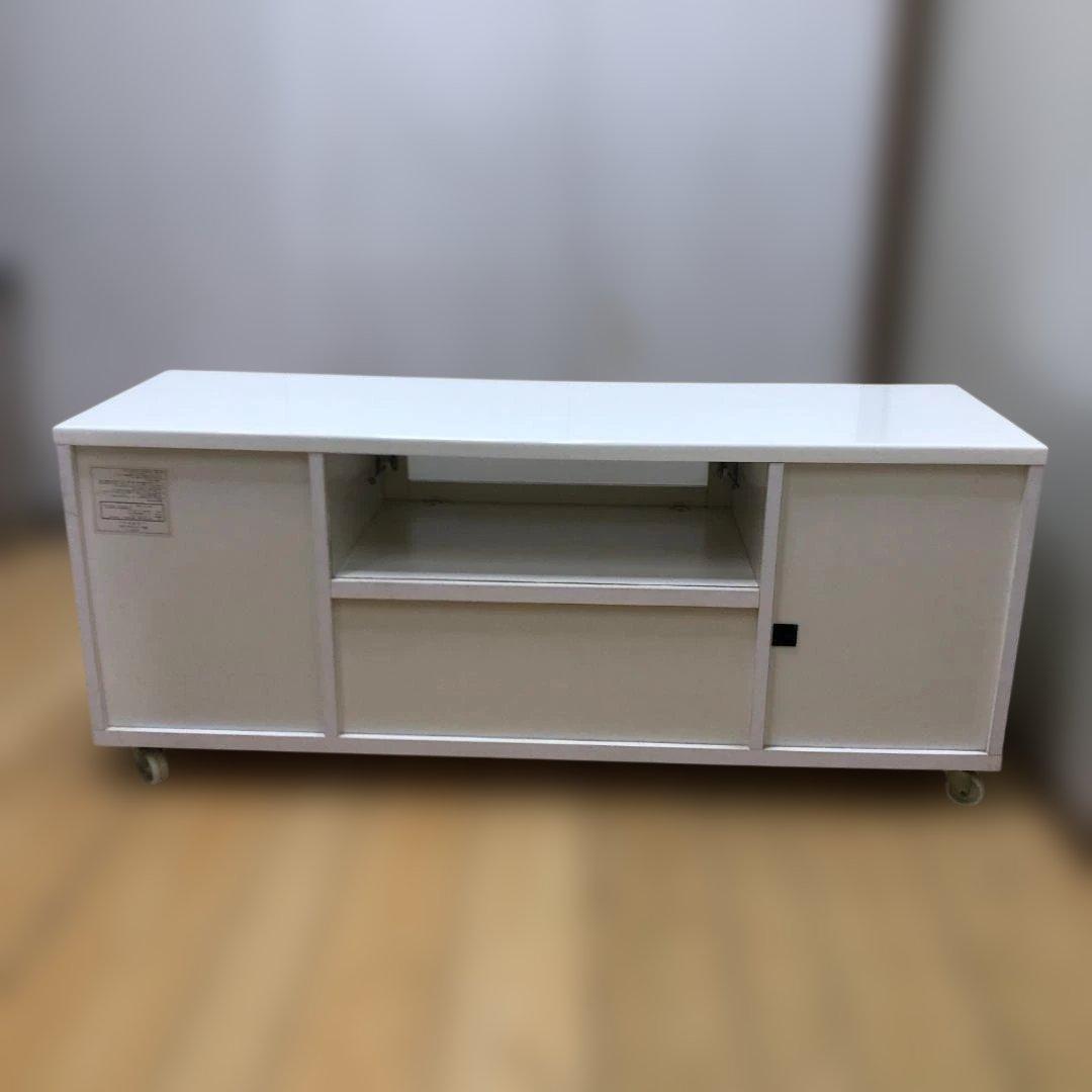 送料無料 テレビ台 ローボード 白 キャスター付き ガラス扉 250803-3