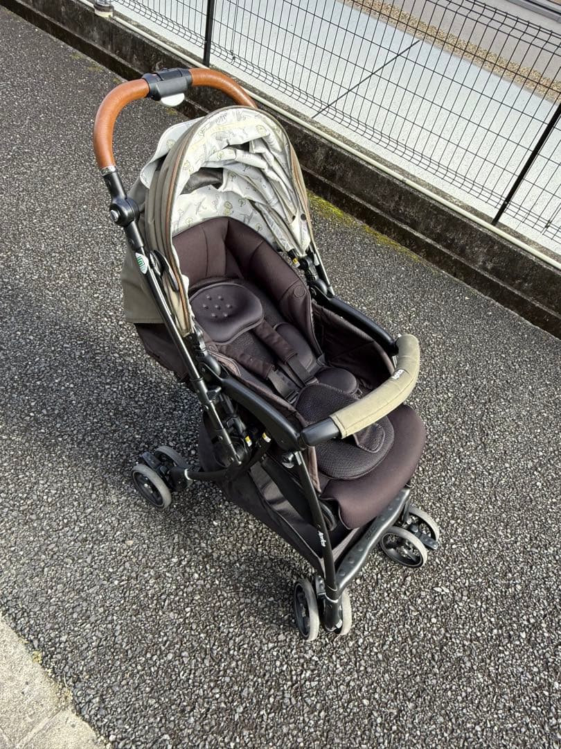 Aprica ラクーナビッテクッション　アニマル柄　レザー