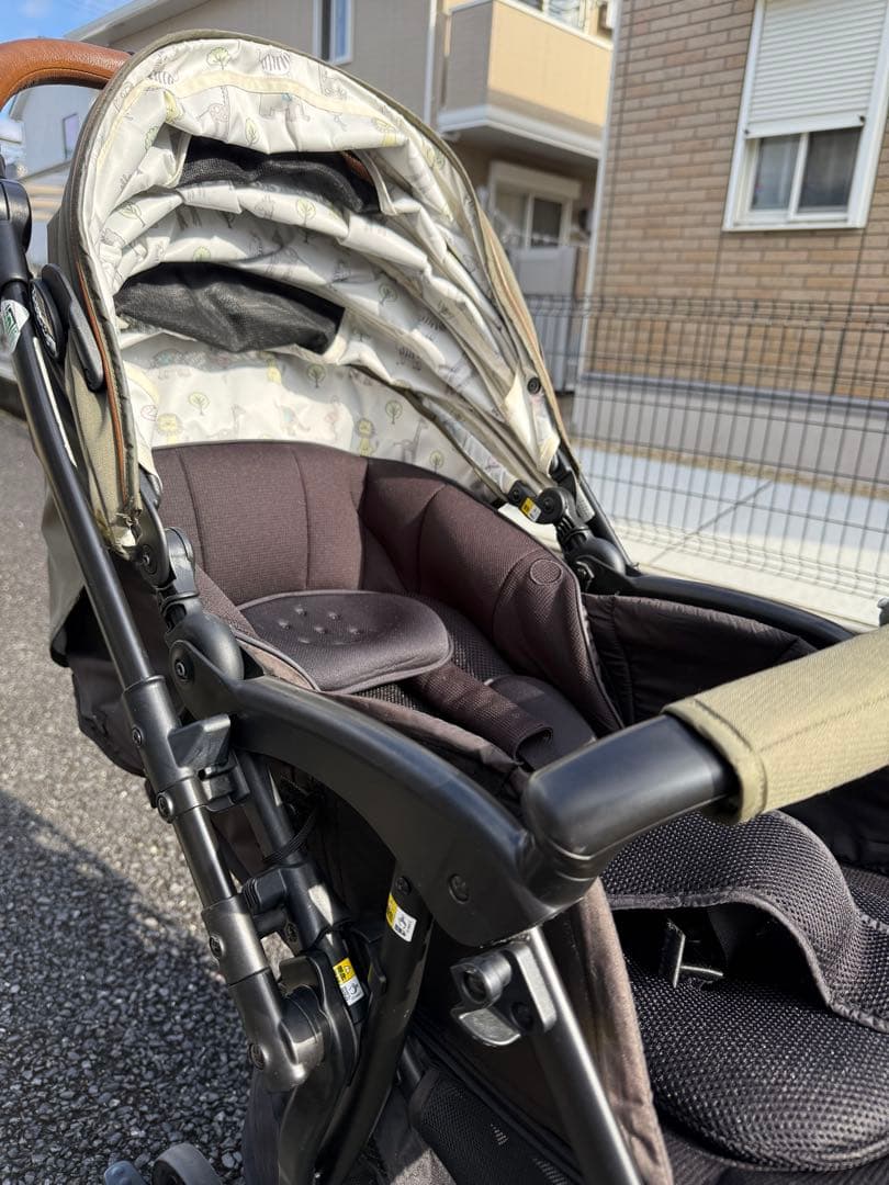 Aprica ラクーナビッテクッション　アニマル柄　レザー