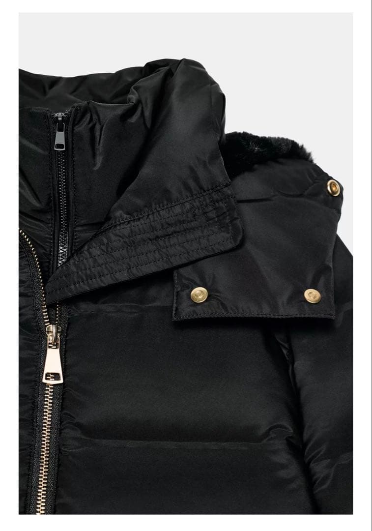 ZARA 撥水ウィンドブレーカーフード付きダウンジャケット