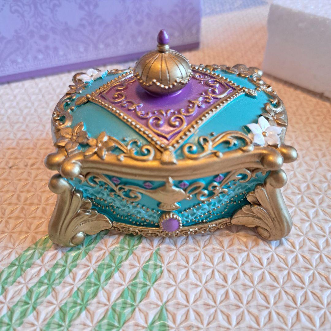 アラジン　ジャスミン　小物入れ　ターコイズ色のジュエリーケース　アクセサリー