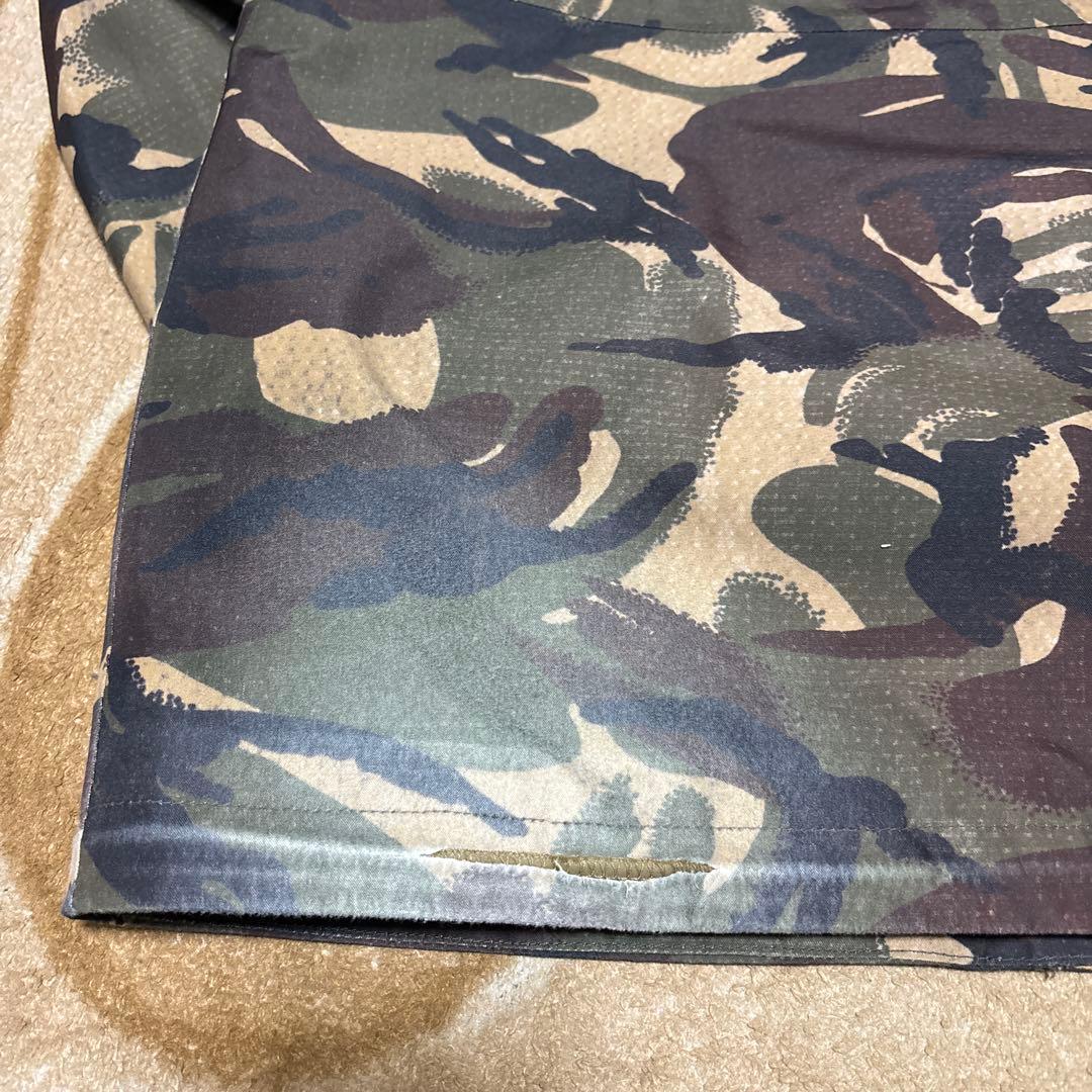 バートン GORE-TEX カモフラ　スノーボードジャケット　メンズS