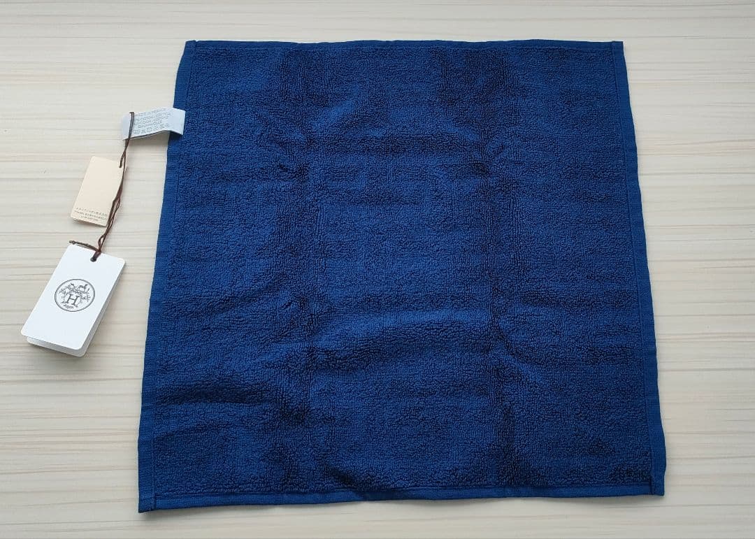 ◎新品未使用HERMES ハンドタオル32×32　ステアーズ　ブルー