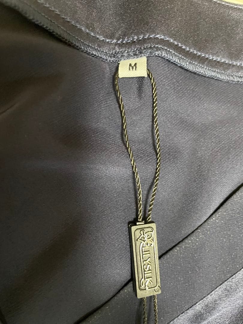 LILYSILK リリーシルク　レディースシルク パジャマM 未使用　タグ付き