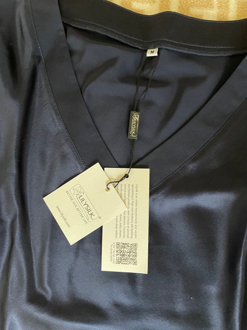 LILYSILK リリーシルク　レディースシルク パジャマM 未使用　タグ付き