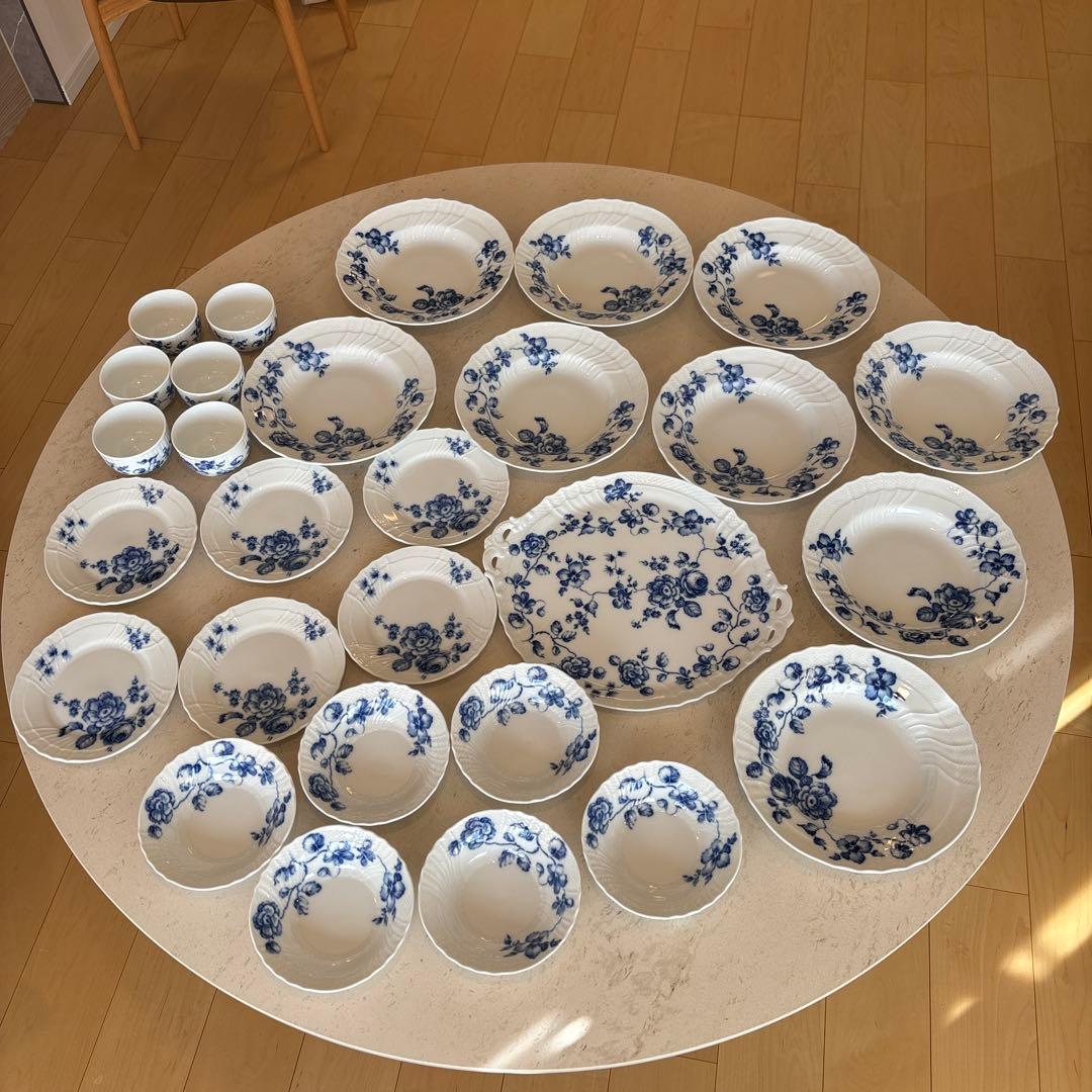 新品　未使用品　リチャードジノリ　ローズブルー　食器セット 28点