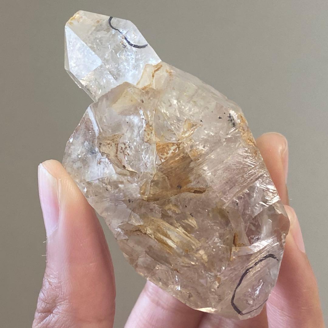 希少！ 水入り エレスチャルクォーツ 骸骨水晶 天然石 原石 パワーストーン