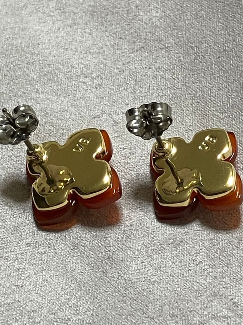 VENDOME ブティック カーネリアンフラワーピアス