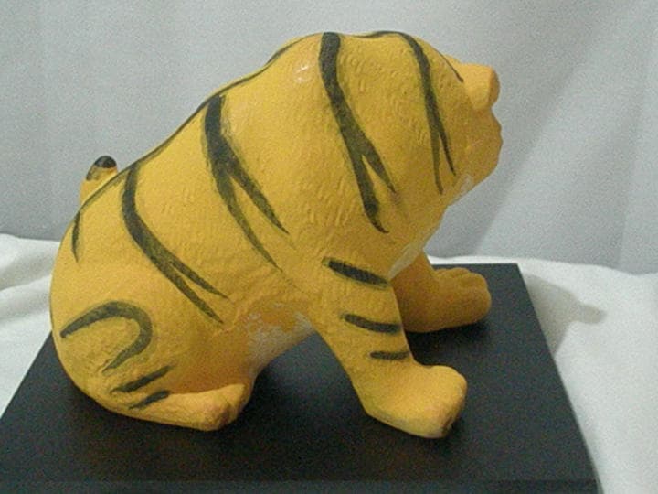 博多人形　「壽寅　　久寿夫作」