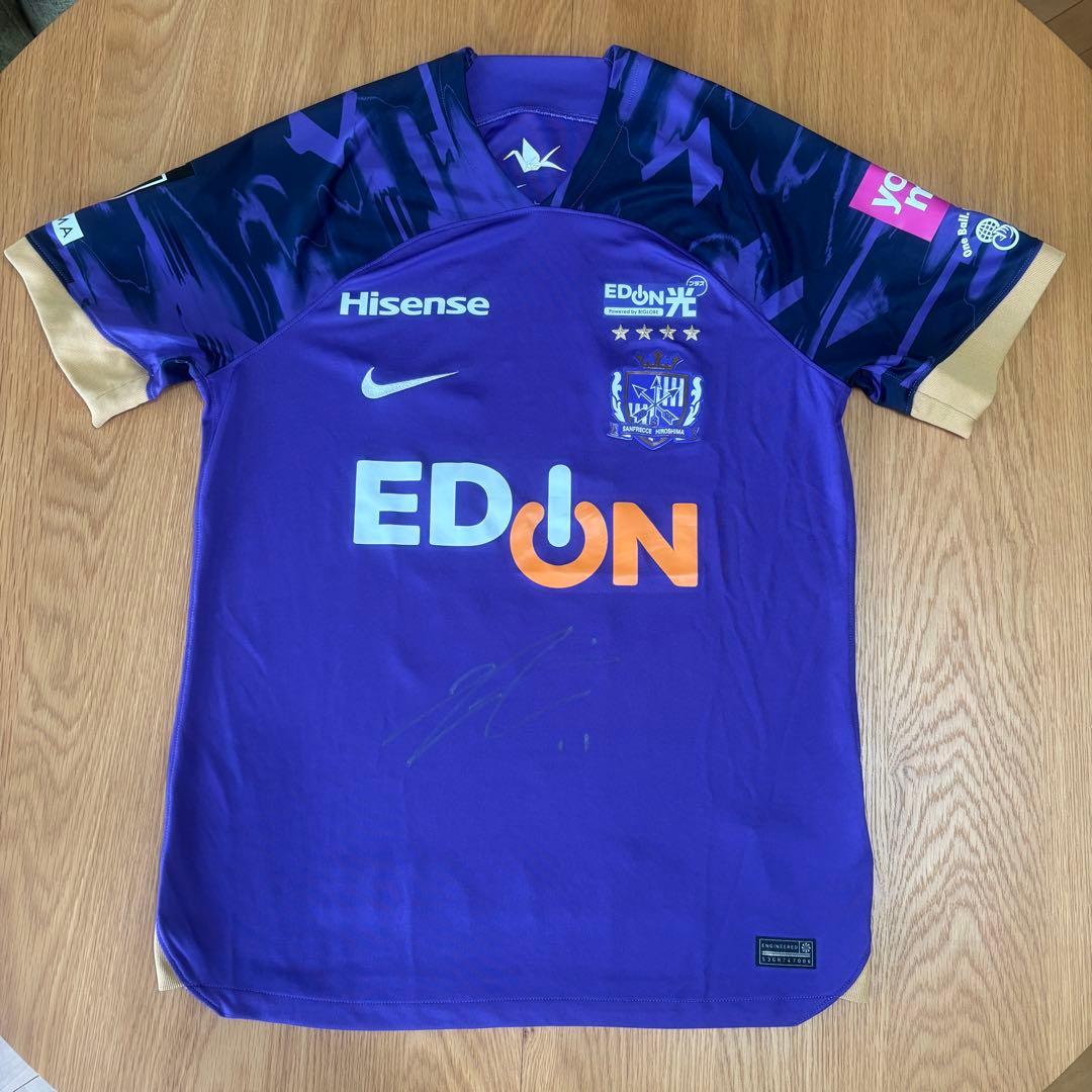 【値引き中】サンフレッチェ広島　ユニフォーム　2024 満田誠選手サイン入り　L