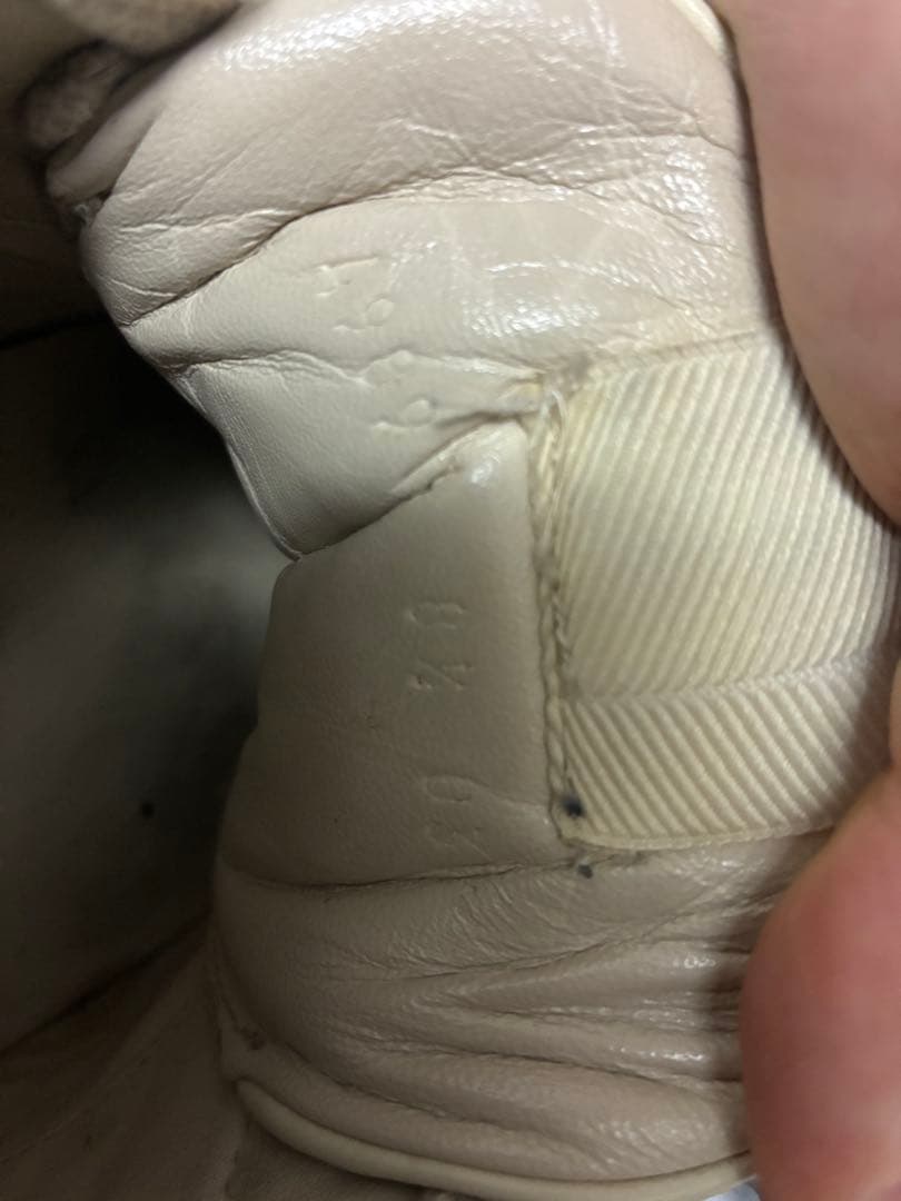 GUCCI ビンテージ加工　ダットスニーカー