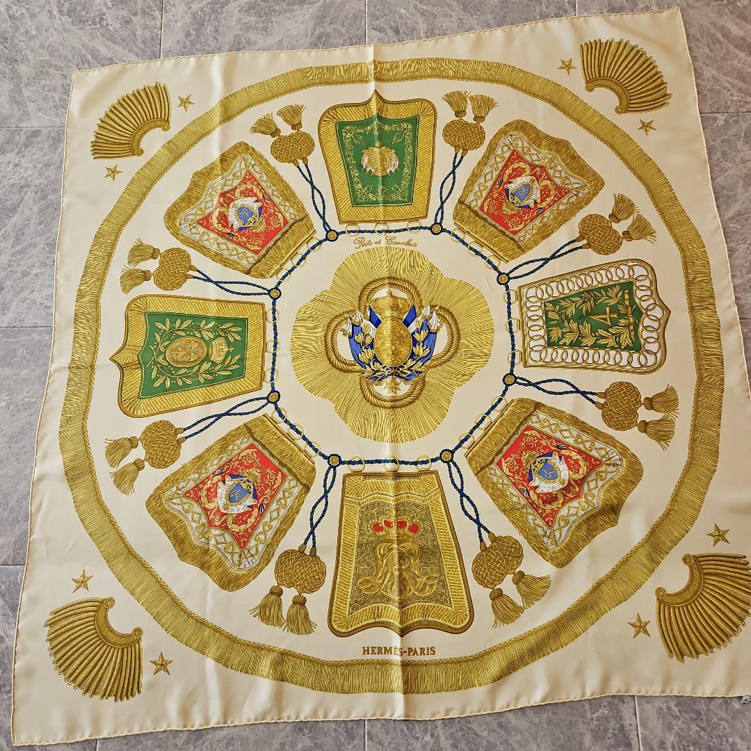 eclat HERMÈS カレ90エレガントスカーフ