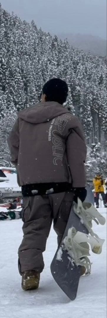 republic ウェア　S 上下セットアップ　スノーボード