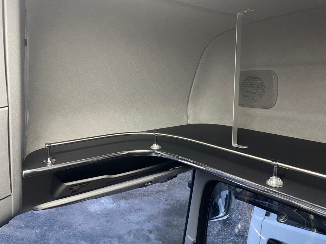 クオン　オーバーヘッドコンソール　スリムL型