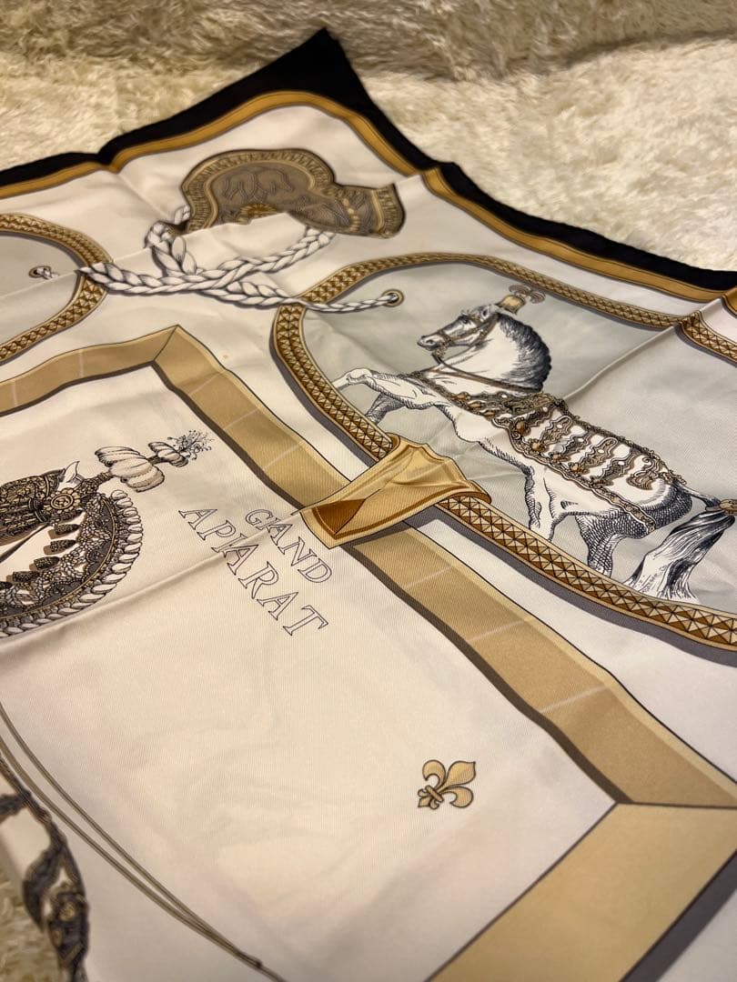 エルメス　HERMES カレ90 グランアパラ