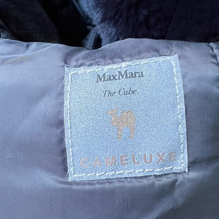 M*7様 MaxMara The Cube. 　ベスト　キャメル混　リバーシブル
