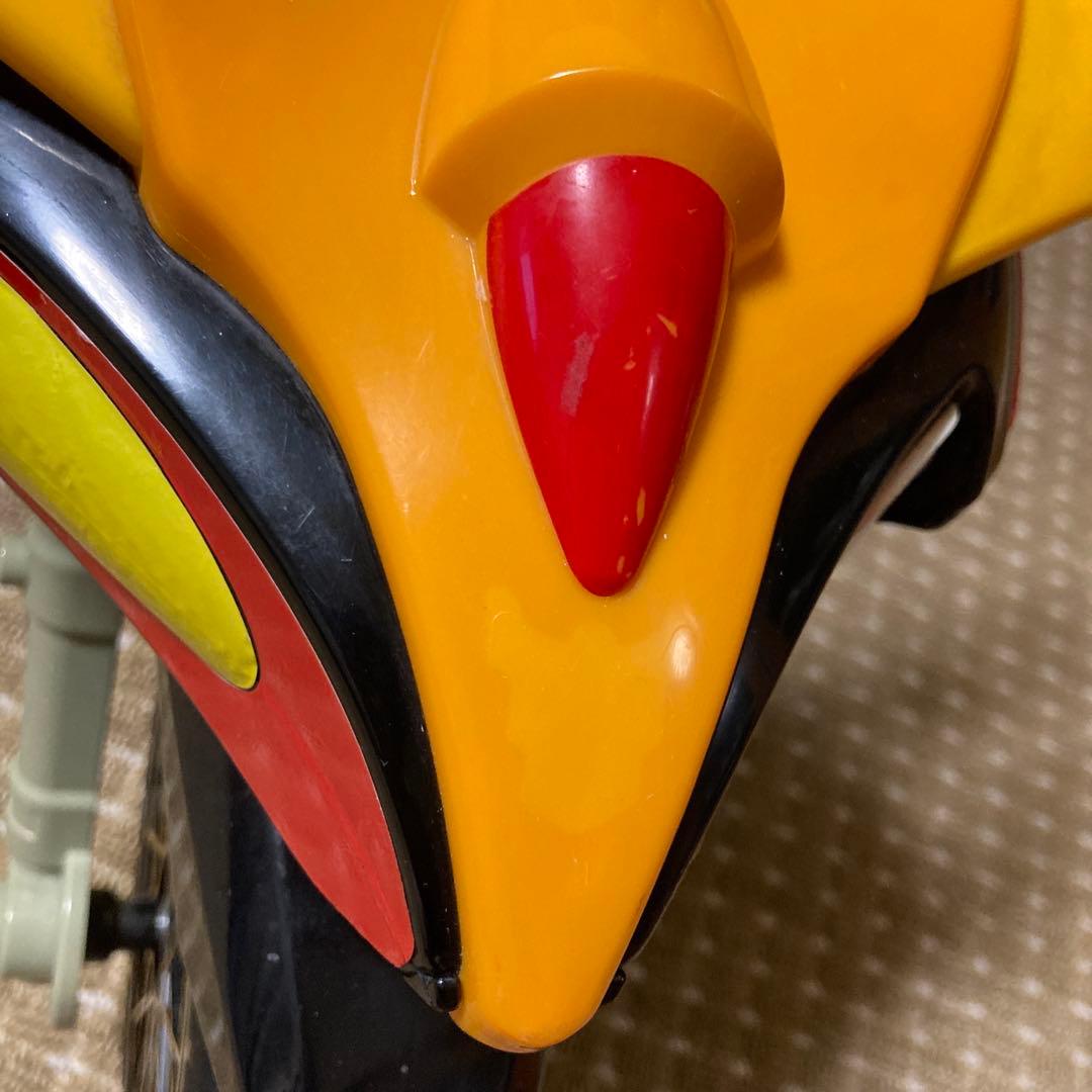 バンダイ 仮面ライダークウガ 乗用バイク ビートチェイサー2000 三輪車当時物