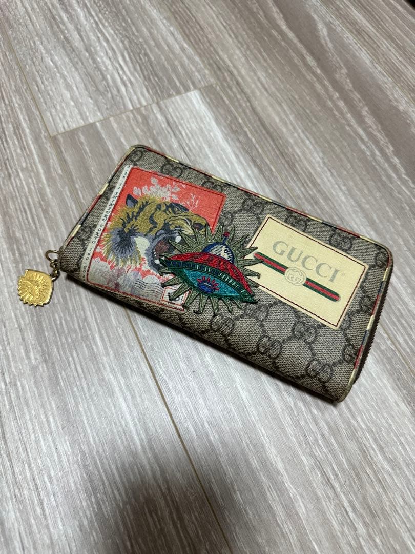 値下げしました　GUCCI 長財布