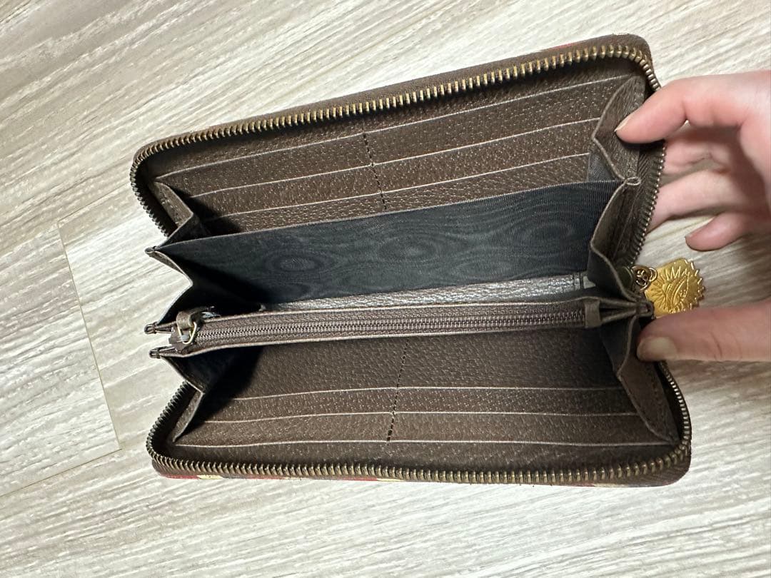 値下げしました　GUCCI 長財布