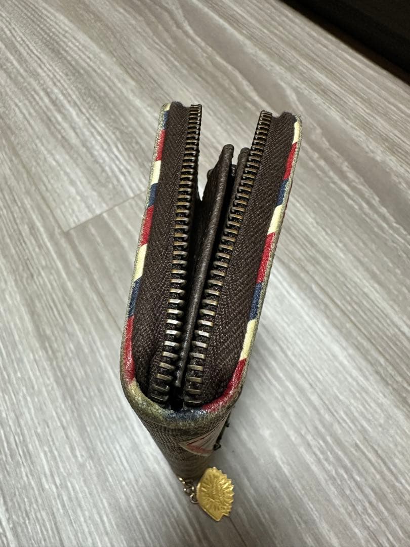 値下げしました　GUCCI 長財布