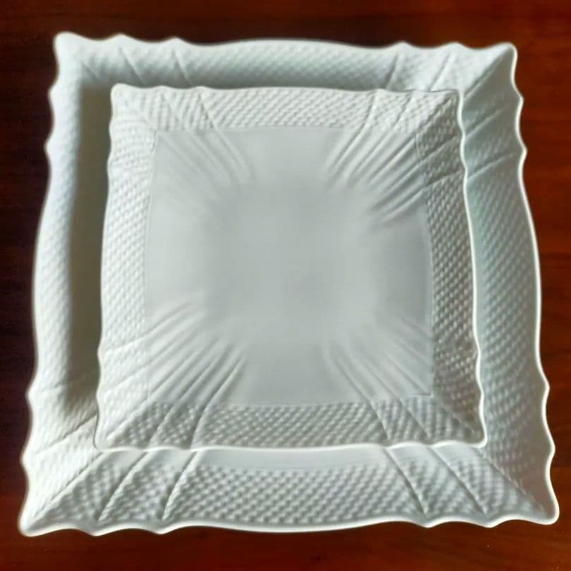 【リチャードジノリ】ベッキオホワイト 22・30cm角皿２点セット　約3.4万円