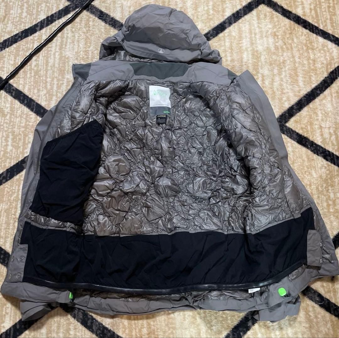 BURTON AK457 goretex ダウン　ウェア　ガイドジャケット