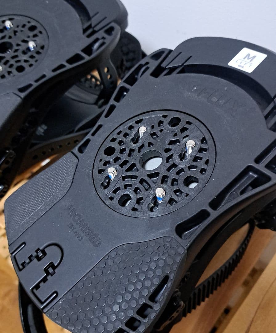 FLUX SR Mサイズ 24-25