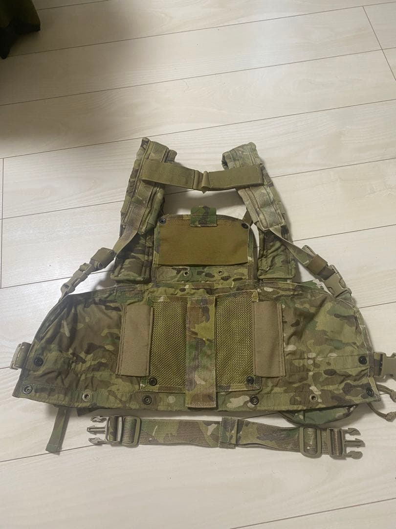 Eagle Industries rrvマルチカム　チェストリグ