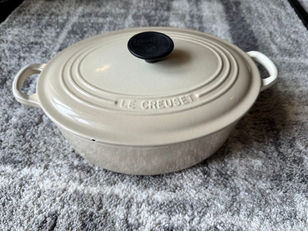 LE CREUSET ホワイト 両手鍋 オーバル型　レア　ル・クルーゼ