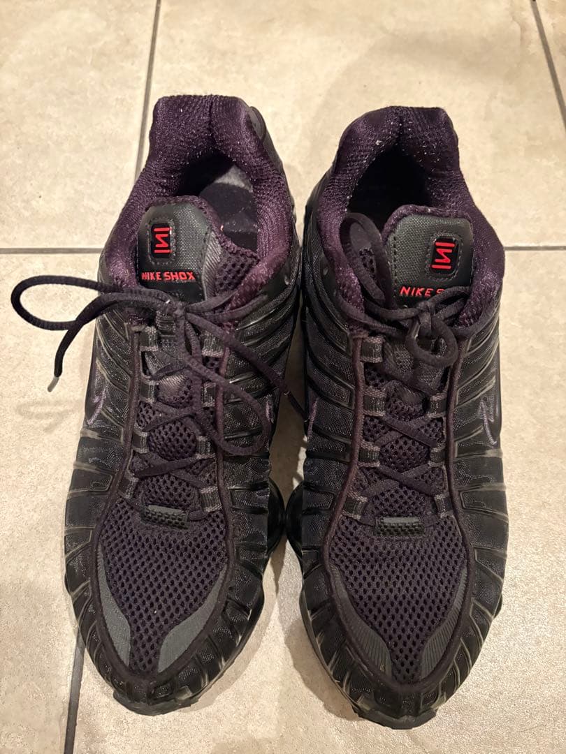 Nike Shox 黒