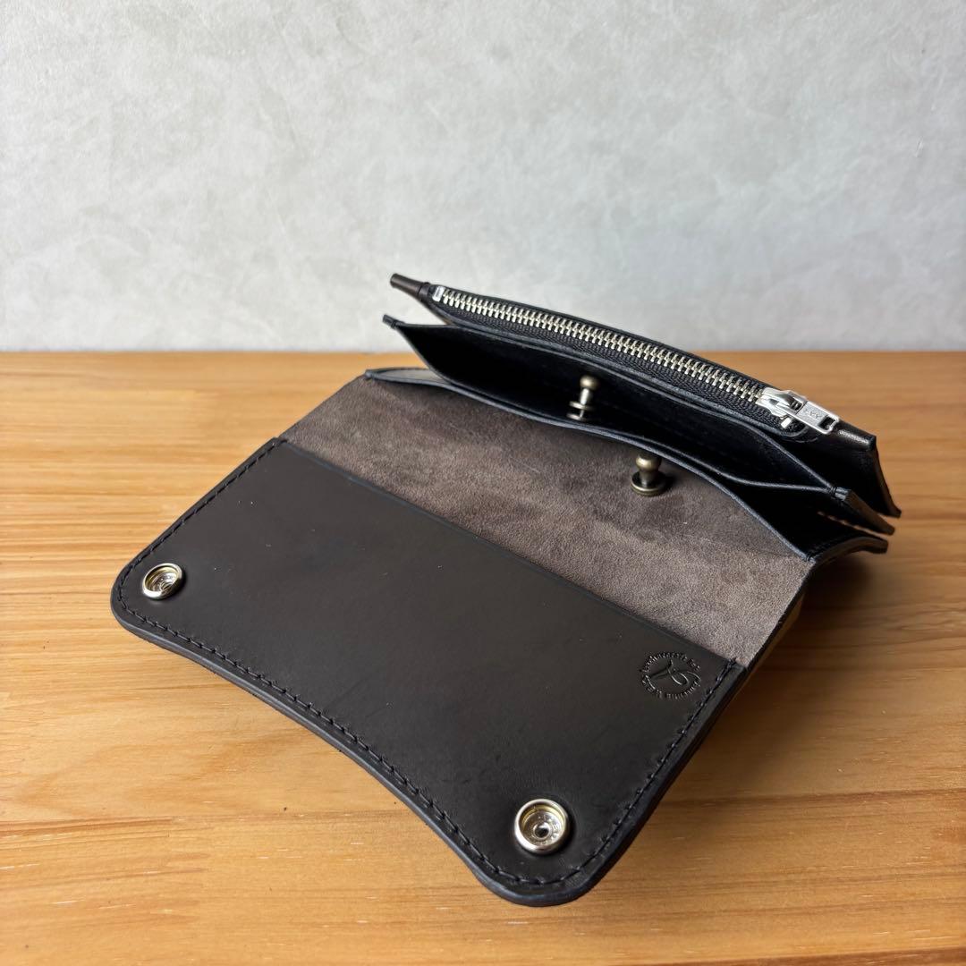 財布・ケース・小物入れ i