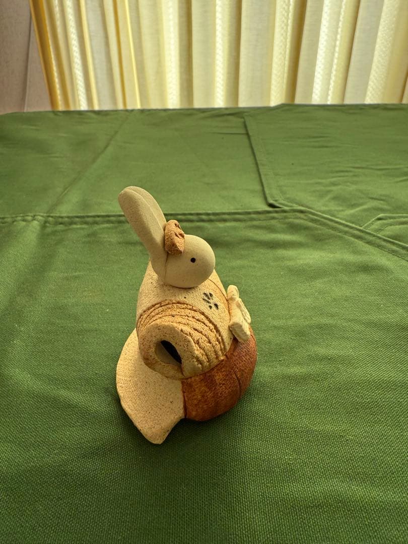 滝上真由美作　陶雛人形　うさぎ