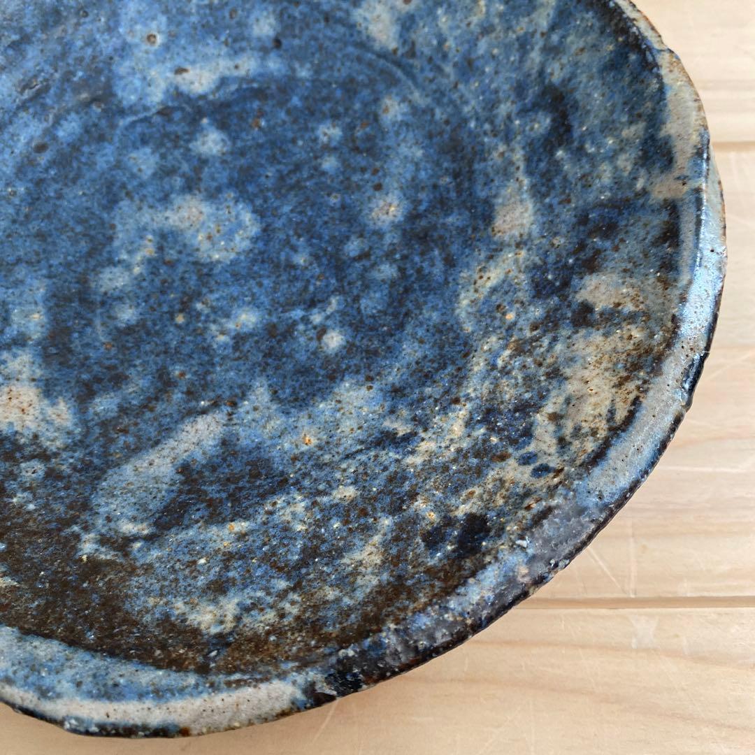 小野哲平　大皿(青)②欠け・修復跡有