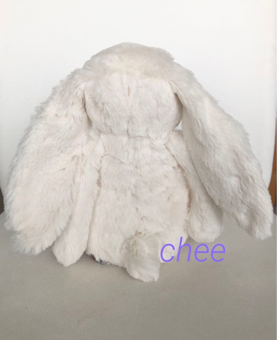 ジェリーキャット　Medium Cream Blossom Bunny