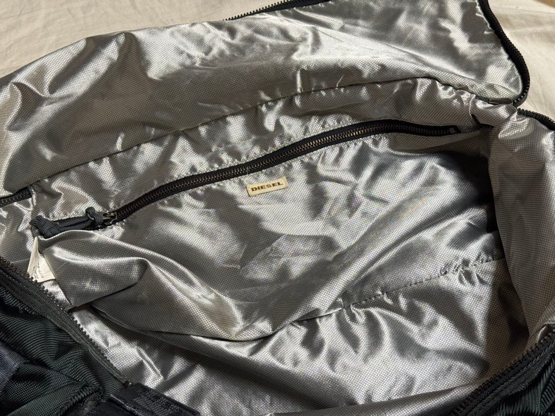 【正規品】DIESEL レザー使い　ボストンバッグ　レアモデル【高級感あり】