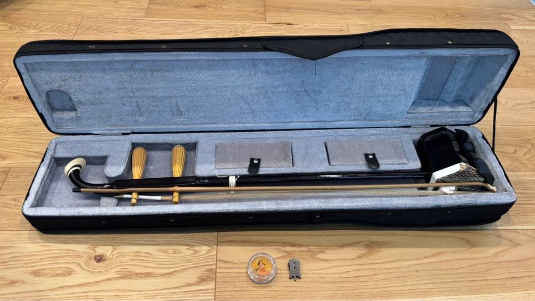 蘇州二胡（ケース、ロジン、弱音器付き）