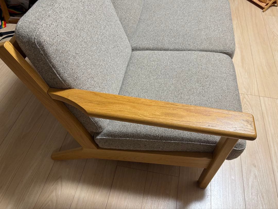 定価約18万　unico(ウニコ) VISKA(ヴィスカ)木製3人掛けソファー