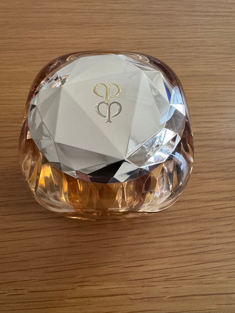 クレ・ド・ポー ボーテ ラ・クレーム 50g