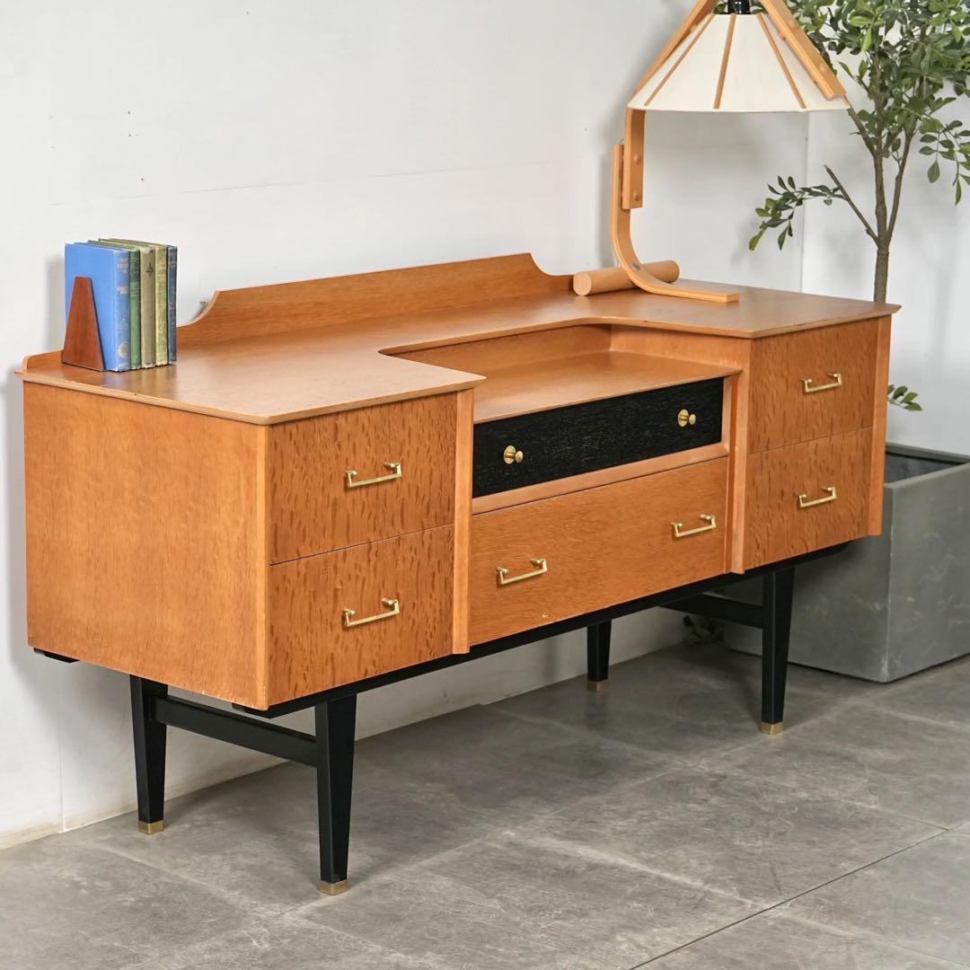 【ミッドセンチュリー】 Limelight furnitureサイドボード