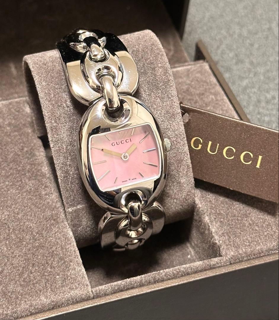 ピンクの猫ページ 稼働品 GUCCI グッチ 時計 121.5 シルバー