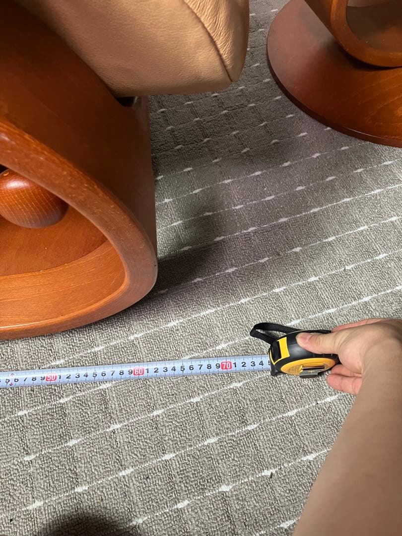 Hjellegjerde イエリアーダ社　本革リクライニングチェア