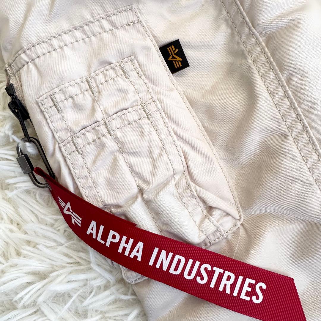 ALPHA INDUSTRIES INC サーモライト 中綿 ジャケット
