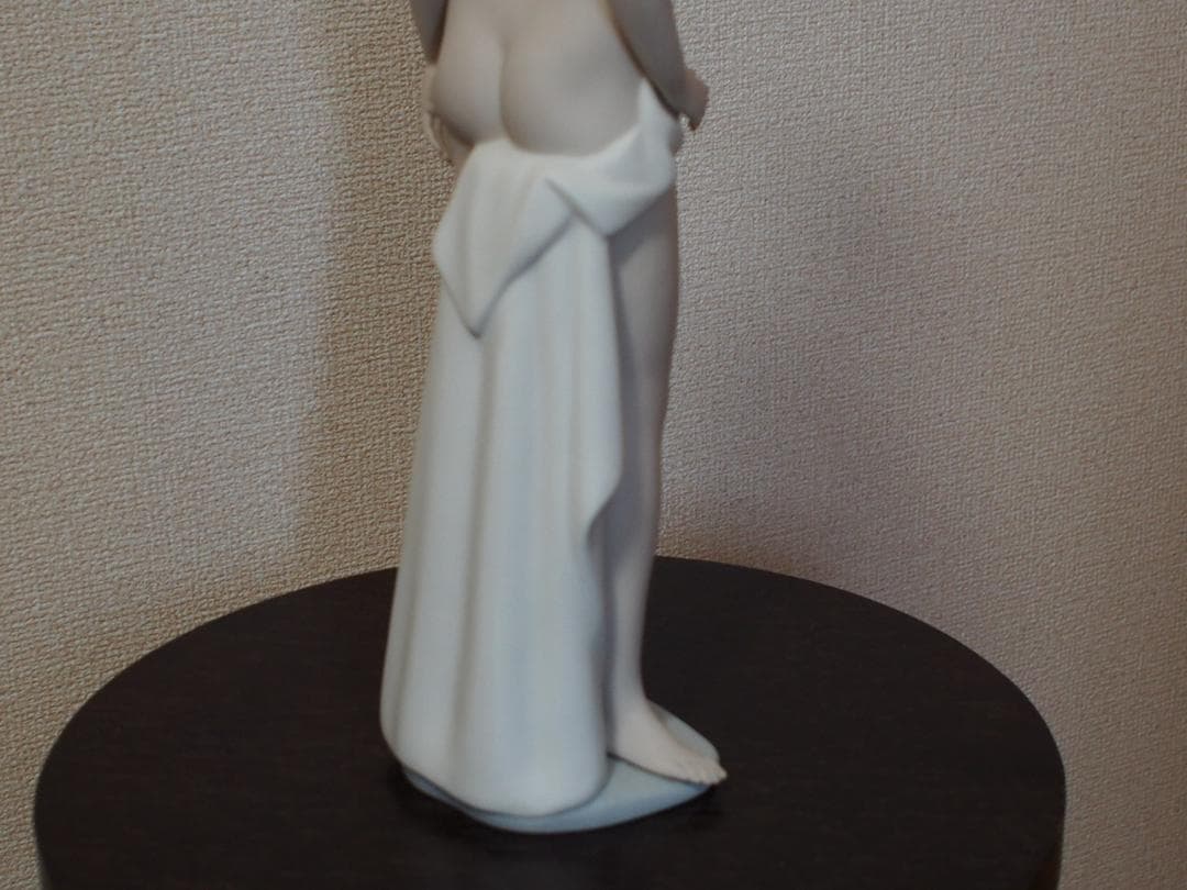 ★ リヤドロ　LLADRO 裸婦 NUDE　Full Body Statue